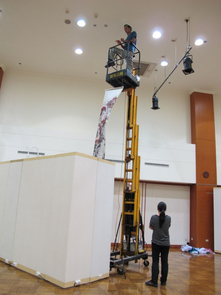 20120920佈展-02